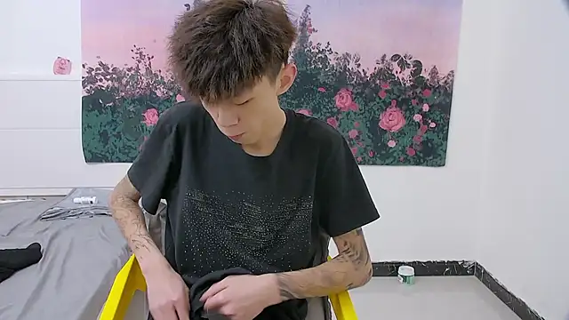 Snapshot of paofu-001 chatting on 04/17/26, 11:35 paofu-001 online show from 04/17/26, 11:35