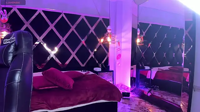 Snapshot of Lucia_24x chatting on 04/18/26, 07:58 Lucia 24x online show from 04/18/26, 07:58