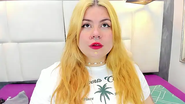 Snapshot of Martina_armos chatting on 03/09/26, 01:37 Martina armos online show from 03/09/26, 01:37