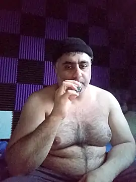 Snapshot of Bear_1985 chatting on 03/02/26, 04:58 Bear 1985 online show from 03/02/26, 04:58