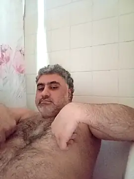 Snapshot of Bear_1985 chatting on 03/07/26, 06:54 Bear 1985 online show from 03/07/26, 06:54