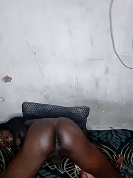 Chocolate Queenxx03 online show from 02/25/26, 10:36