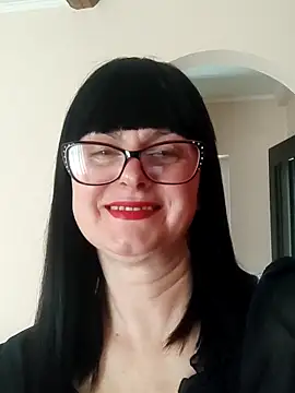 Snapshot of AliceSwan57 chatting on 04/20/26, 07:22 AliceSwan57 online show from 04/20/26, 07:22