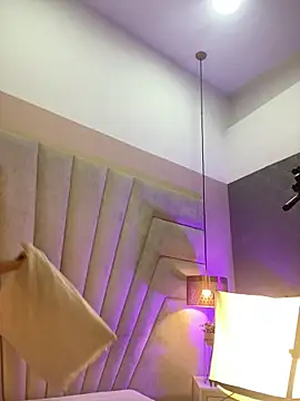 Snapshot of JuliaaVega chatting on 03/07/26, 12:02 JuliaaVega online show from 03/07/26, 12:02