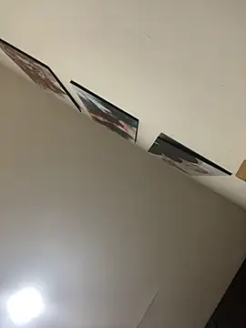 Snapshot of JuliaaVega chatting on 03/25/26, 11:49 JuliaaVega online show from 03/25/26, 11:49