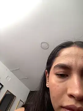 Snapshot of JuliaaVega chatting on 04/07/26, 12:49 JuliaaVega online show from 04/07/26, 12:49