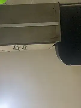 Snapshot of JuliaaVega chatting on 04/08/26, 11:43 JuliaaVega online show from 04/08/26, 11:43