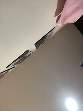 Snapshot of JuliaaVega chatting on 04/16/26, 11:44 JuliaaVega online show from 04/16/26, 11:44