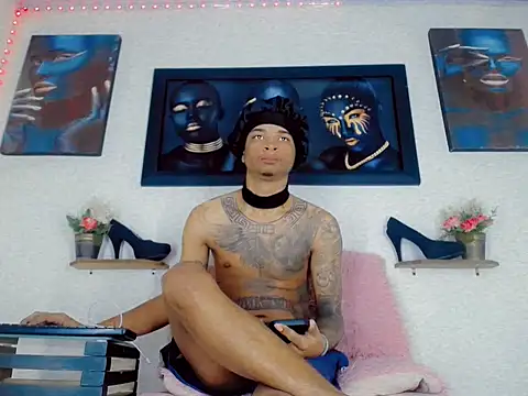 Snapshot of Tatoo_Noah chatting on 03/19/26, 01:26 Tatoo Noah online show from 03/19/26, 01:26