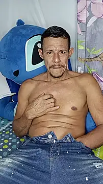 juanmaur22 online show from 02/17/26, 06:03