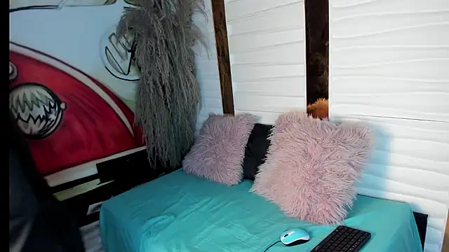 Mila toro online show from 02/02/26, 07:56