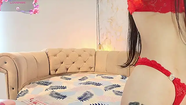 Snapshot of tifanibrown chatting on 02/11/26, 01:27 tifanibrown online show from 02/11/26, 01:27