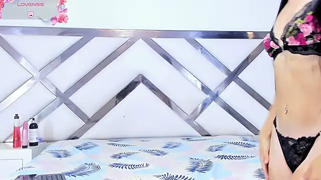 Snapshot of tifanibrown chatting on 02/20/26, 01:11 tifanibrown online show from 02/20/26, 01:11