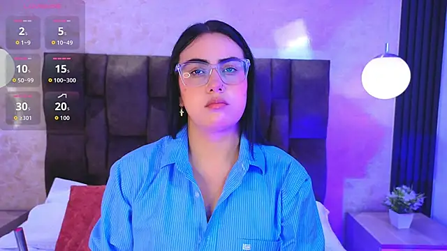 Snapshot of vicky_grey chatting on 04/21/26, 12:22 vicky grey online show from 04/21/26, 12:22