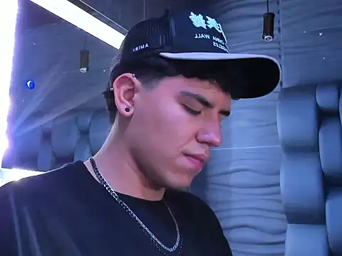 Tobias Vega online show from 03/11/26, 11:11