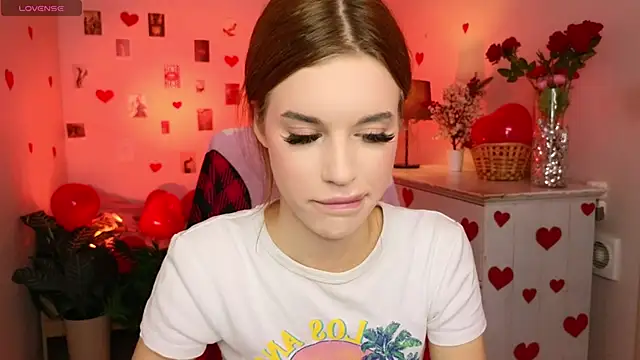 Anna Lumina online show from 02/17/26, 08:59