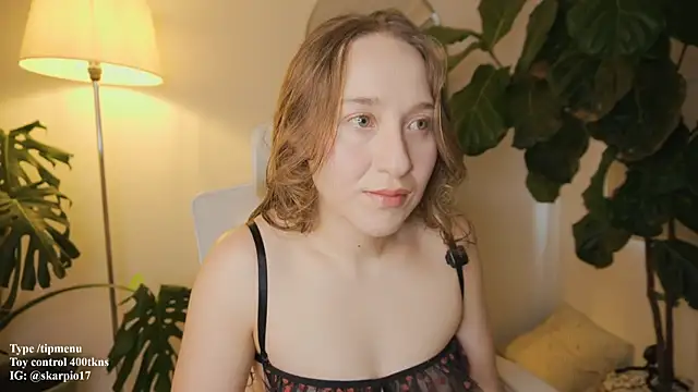 Snapshot of Scarlett_NoirMuse chatting on 02/13/26, 07:32 Scarlett NoirMuse online show from 02/13/26, 07:32