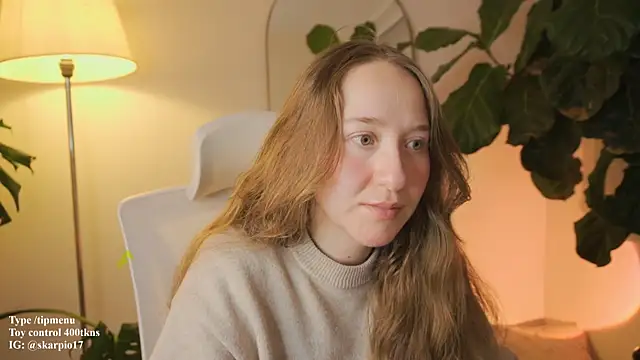 Snapshot of Scarlett_NoirMuse chatting on 03/08/26, 10:57 Scarlett NoirMuse online show from 03/08/26, 10:57