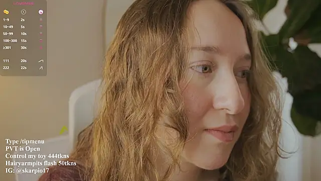 Snapshot of Scarlett_NoirMuse chatting on 04/19/26, 03:11 Scarlett NoirMuse online show from 04/19/26, 03:11