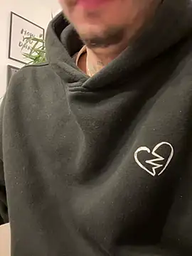 Snapshot of InkedGuy1 chatting on 03/07/26, 11:46 InkedGuy1 online show from 03/07/26, 11:46