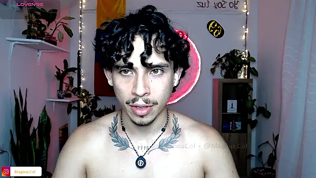 Magnuz Col online show from 02/11/26, 01:32