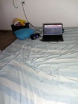 Snapshot of Zara__Flor chatting on 02/06/26, 01:58 Zara Flor online show from 02/06/26, 01:58