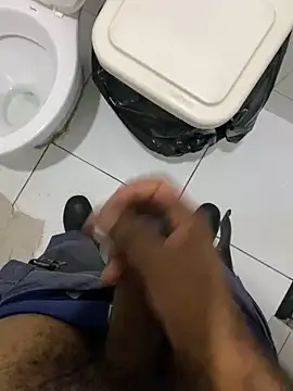 Snapshot of hudson19cm chatting on 04/24/26, 07:16 hudson19cm online show from 04/24/26, 07:16