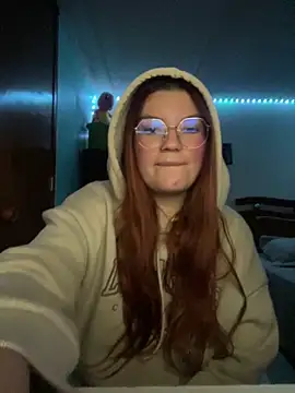 Snapshot of Vixroy7 chatting on 02/01/26, 02:10 Vixroy7 online show from 02/01/26, 02:10