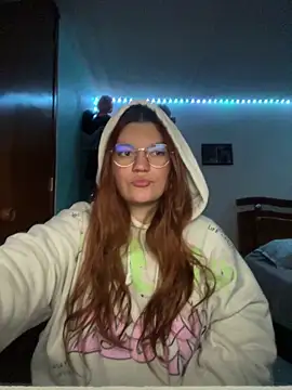 Snapshot of Vixroy7 chatting on 02/13/26, 11:12 Vixroy7 online show from 02/13/26, 11:12