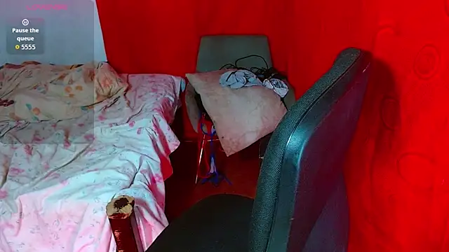 latin princess 12 online show from 02/06/26, 02:20