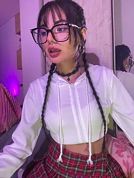  Lucycherry online show from 03/19/26, 07:01