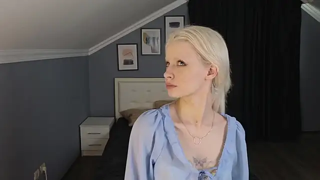 Snapshot of Naomi_Demio chatting on 02/13/26, 08:21 Naomi Demio online show from 02/13/26, 08:21