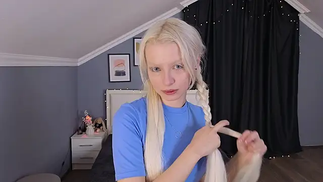 Snapshot of Naomi_Demio chatting on 03/05/26, 11:06 Naomi Demio online show from 03/05/26, 11:06