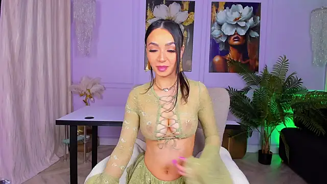 Snapshot of AvaCassidy chatting on 04/27/26, 07:45 AvaCassidy online show from 04/27/26, 07:45