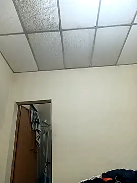 Snapshot of THONETE chatting on 03/24/26, 12:04 THONETE online show from 03/24/26, 12:04