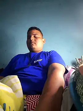 Snapshot of THONETE chatting on 04/13/26, 01:33 THONETE online show from 04/13/26, 01:33