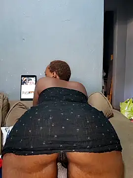 Snapshot of Barbieee1301 chatting on 04/21/26, 07:14 Barbieee1301 online show from 04/21/26, 07:14