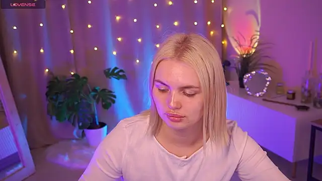 Snapshot of AmeliaWeells chatting on 03/12/26, 04:07 AmeliaWeells online show from 03/12/26, 04:07