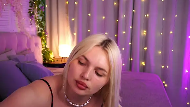 AmeliaWeells online show from 05/12/26, 03:58