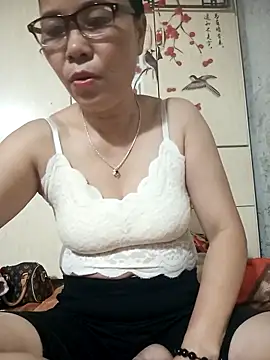 Snapshot of Nuna_689 chatting on 03/27/26, 09:10 Nuna 689 online show from 03/27/26, 09:10