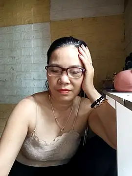 Snapshot of Nuna_689 chatting on 03/29/26, 04:45 Nuna 689 online show from 03/29/26, 04:45