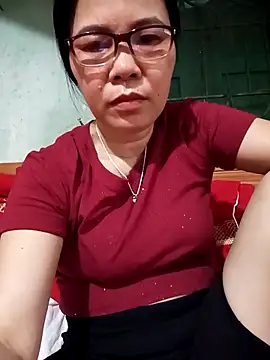 Snapshot of Nuna_689 chatting on 04/05/26, 02:42 Nuna 689 online show from 04/05/26, 02:42