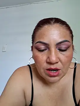 Mechi-Dirty online show from 05/26/26, 03:08