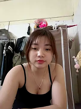 Snapshot of Pinks_cool chatting on 03/24/26, 12:43 Pinks cool online show from 03/24/26, 12:43