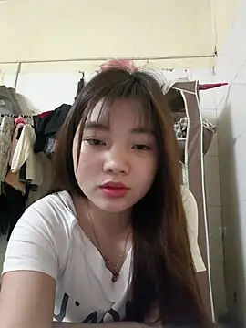 Snapshot of Pinks_cool chatting on 03/28/26, 09:09 Pinks cool online show from 03/28/26, 09:09