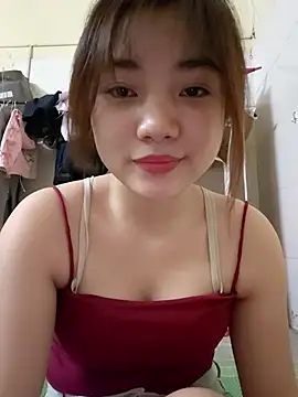 Snapshot of Pinks_cool chatting on 04/14/26, 05:08 Pinks cool online show from 04/14/26, 05:08