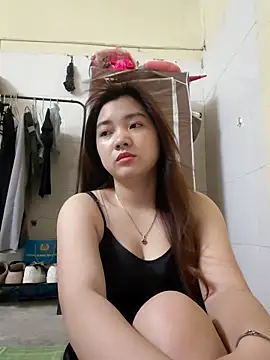 Pinks cool online show from 05/06/26, 03:17