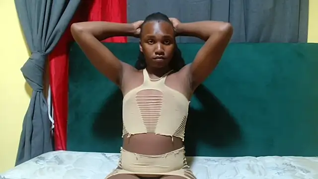 Snapshot of TallHornyTrans chatting on 03/18/26, 06:44 TallHornyTrans online show from 03/18/26, 06:44