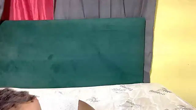 Snapshot of TallHornyTrans chatting on 04/13/26, 09:09 TallHornyTrans online show from 04/13/26, 09:09