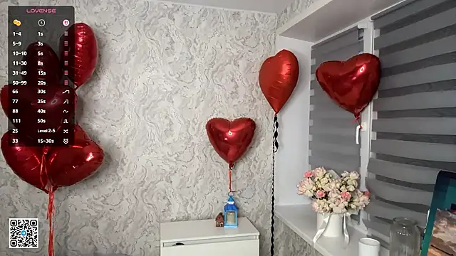 Snapshot of CindyHines chatting on 02/17/26, 02:24 CindyHines online show from 02/17/26, 02:24